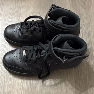 Nike Men’s Black Air Force 1 High-Top Sneakers